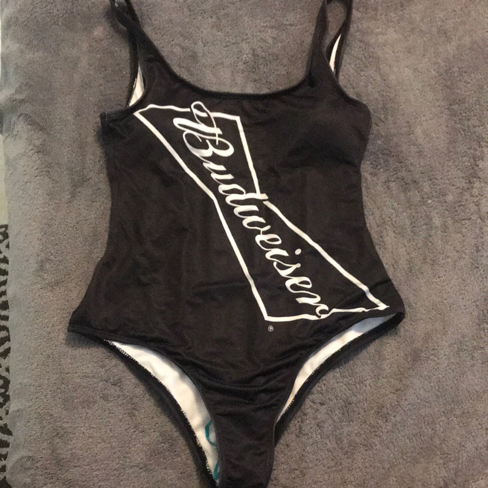 One piece Bathing suit